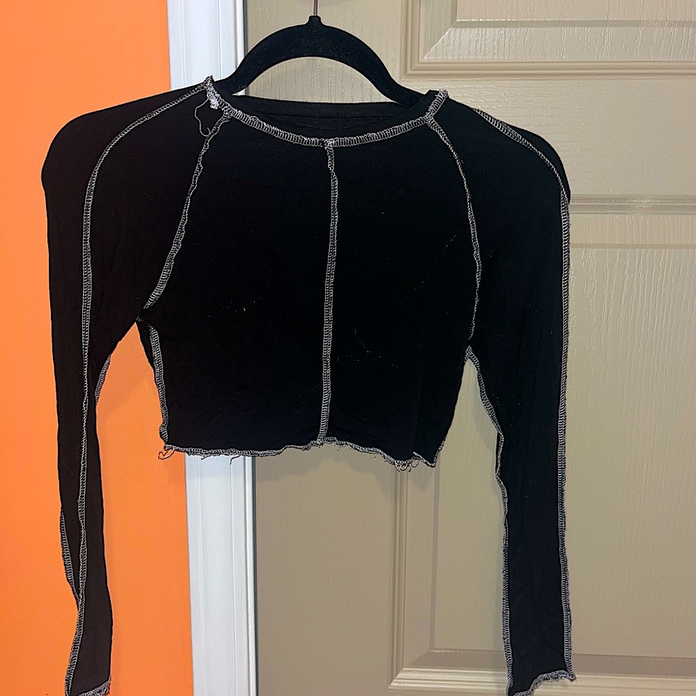 B&W Long Sleeve Stitched Crop Top